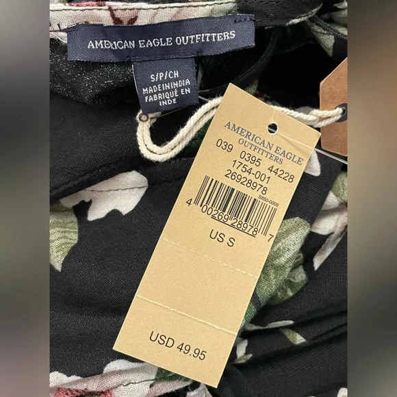 Women’s American‎ Eagle Outfitters Black Floral Cold Shoulder Dress Size Small - Picture 5 of 6